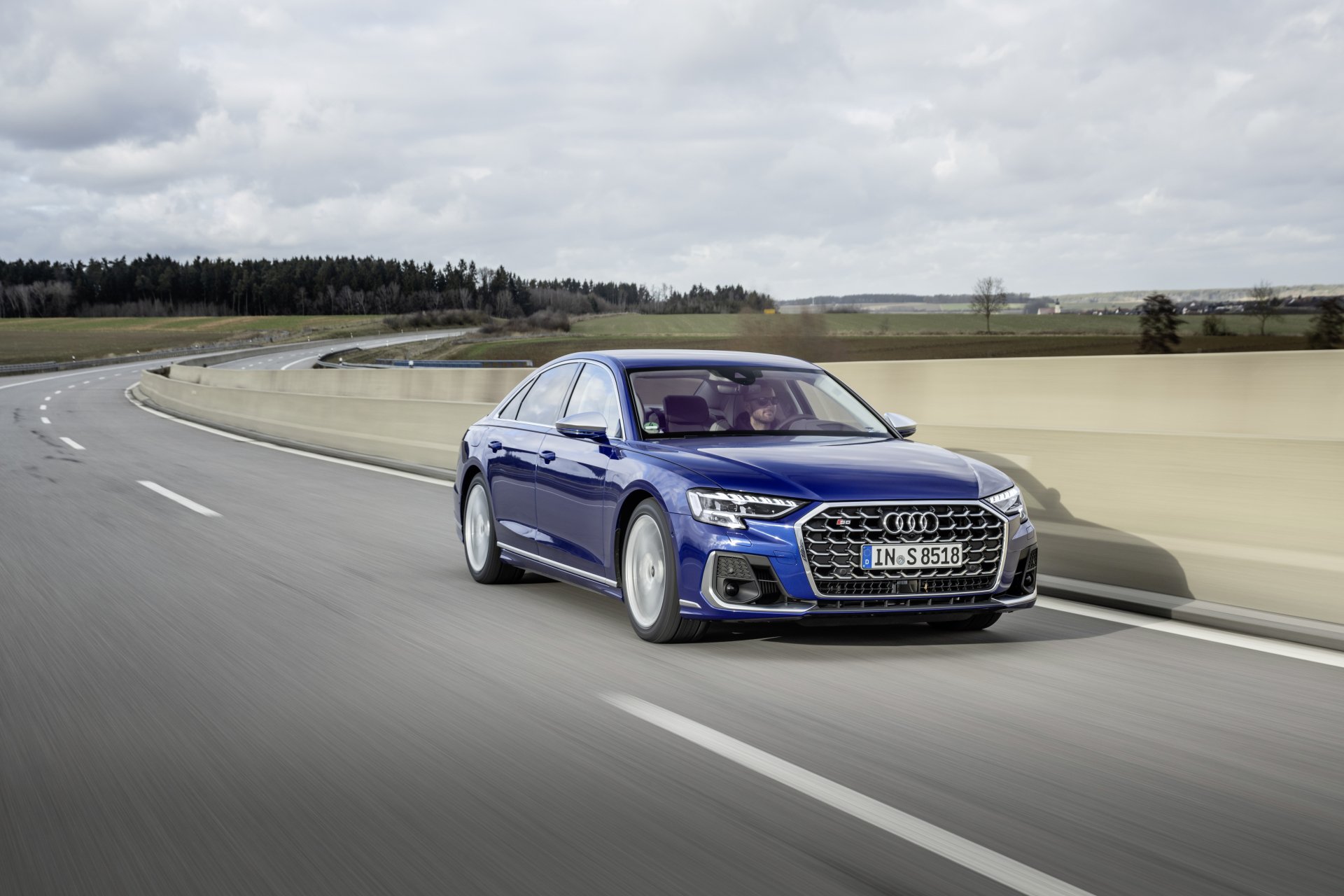 Download Vehicle Audi S8 8k Ultra HD Wallpaper