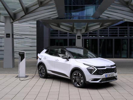 SUV Kia Sportage GT-Line PHEV vehicle Kia Sportage GT-Line HD Desktop Wallpaper | Background Image