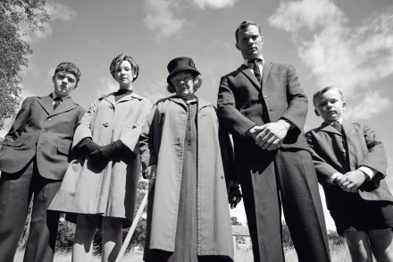 Judi Dench Jude Hill Caitriona Balfe Jamie Dornan movie Belfast HD Desktop Wallpaper | Background Image