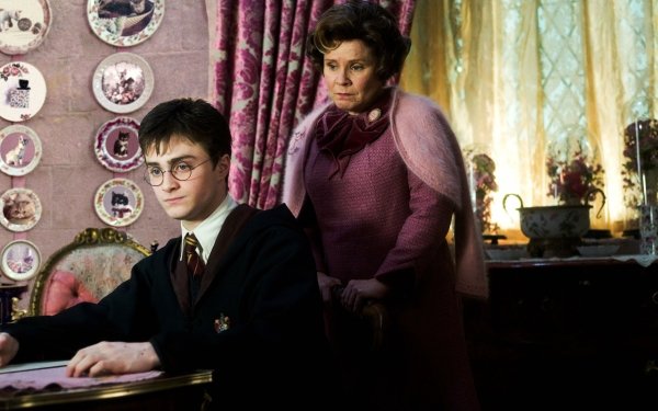 Movie Harry Potter and the Order of the Phoenix Harry Potter Dolores Umbridge Imelda Staunton Daniel Radcliffe HD Wallpaper | Background Image