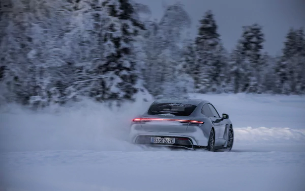 winter vehicle Porsche Taycan 4S HD Desktop Wallpaper | Background Image