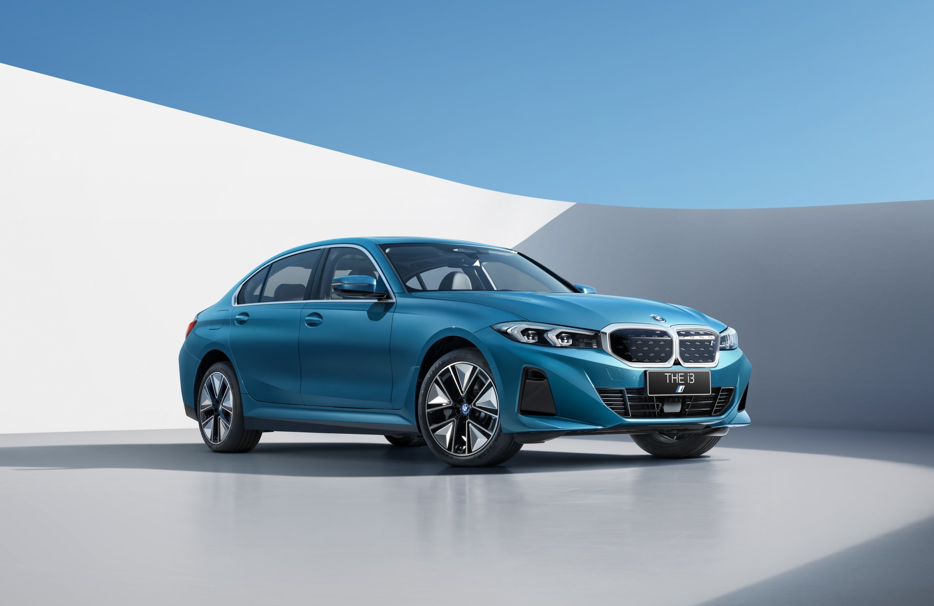 Download Vehicle BMW I3 4k Ultra HD Wallpaper