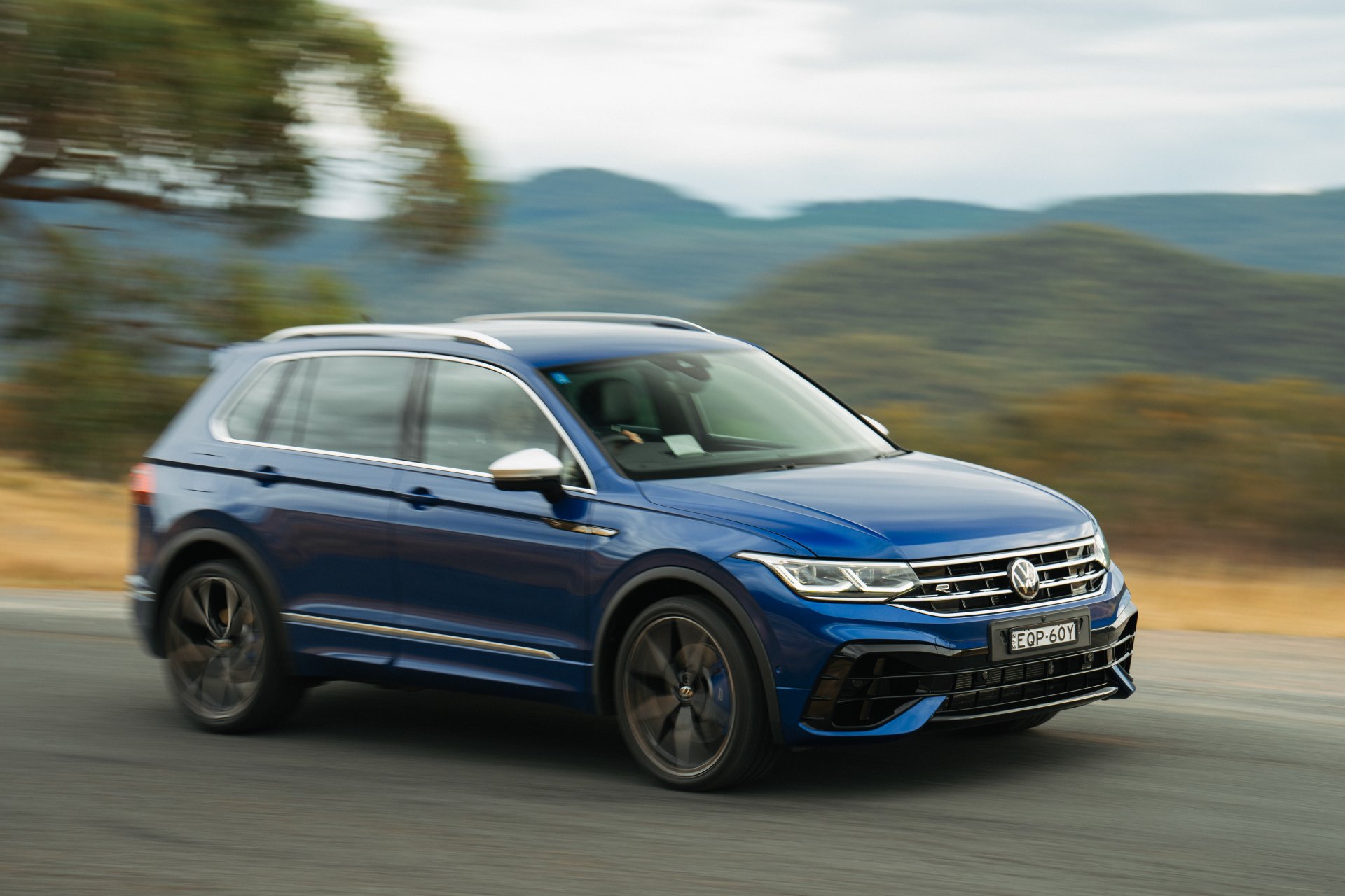 Download Vehicle Volkswagen Tiguan R 4k Ultra HD Wallpaper
