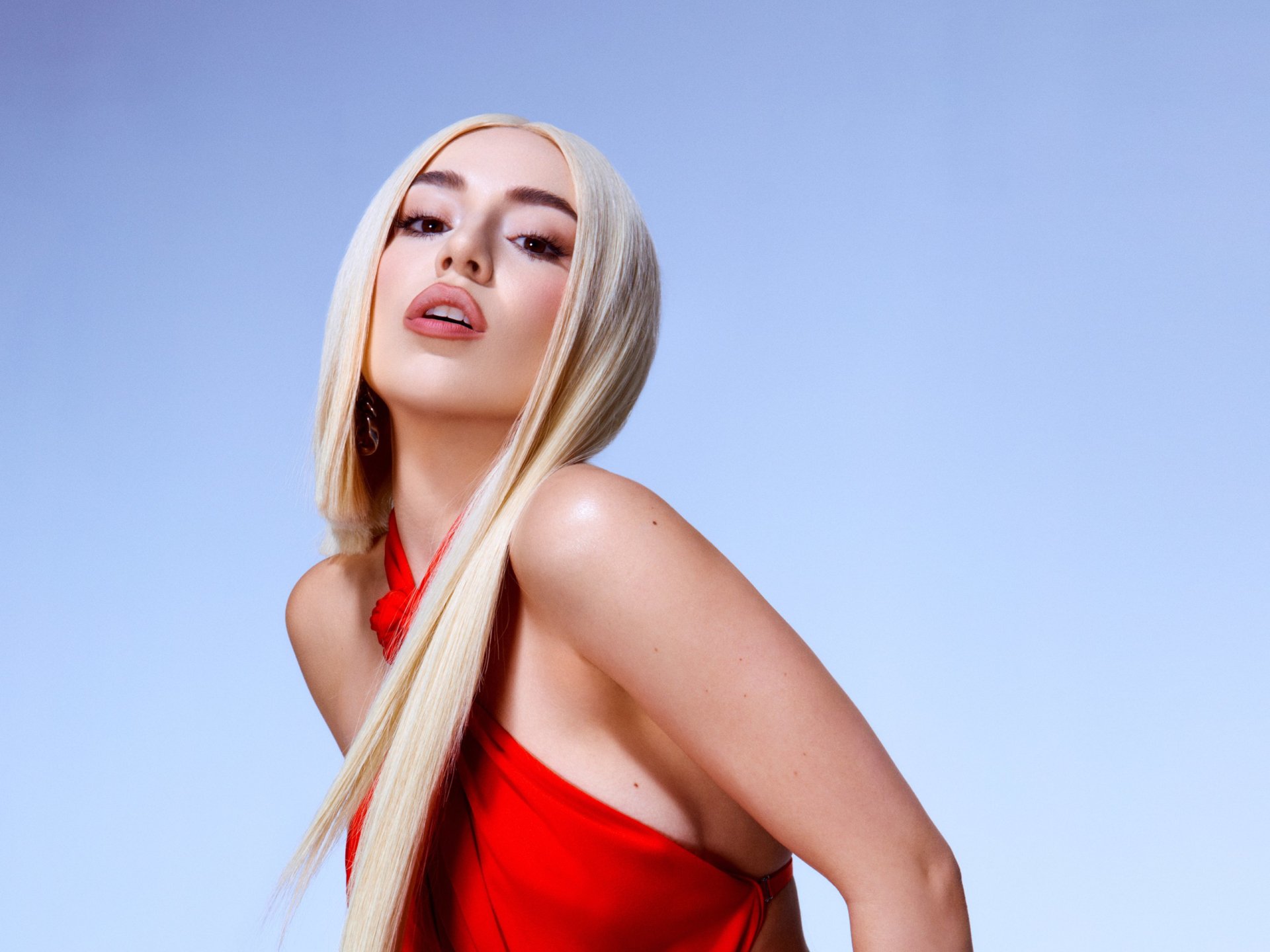 Download Music Ava Max HD Wallpaper