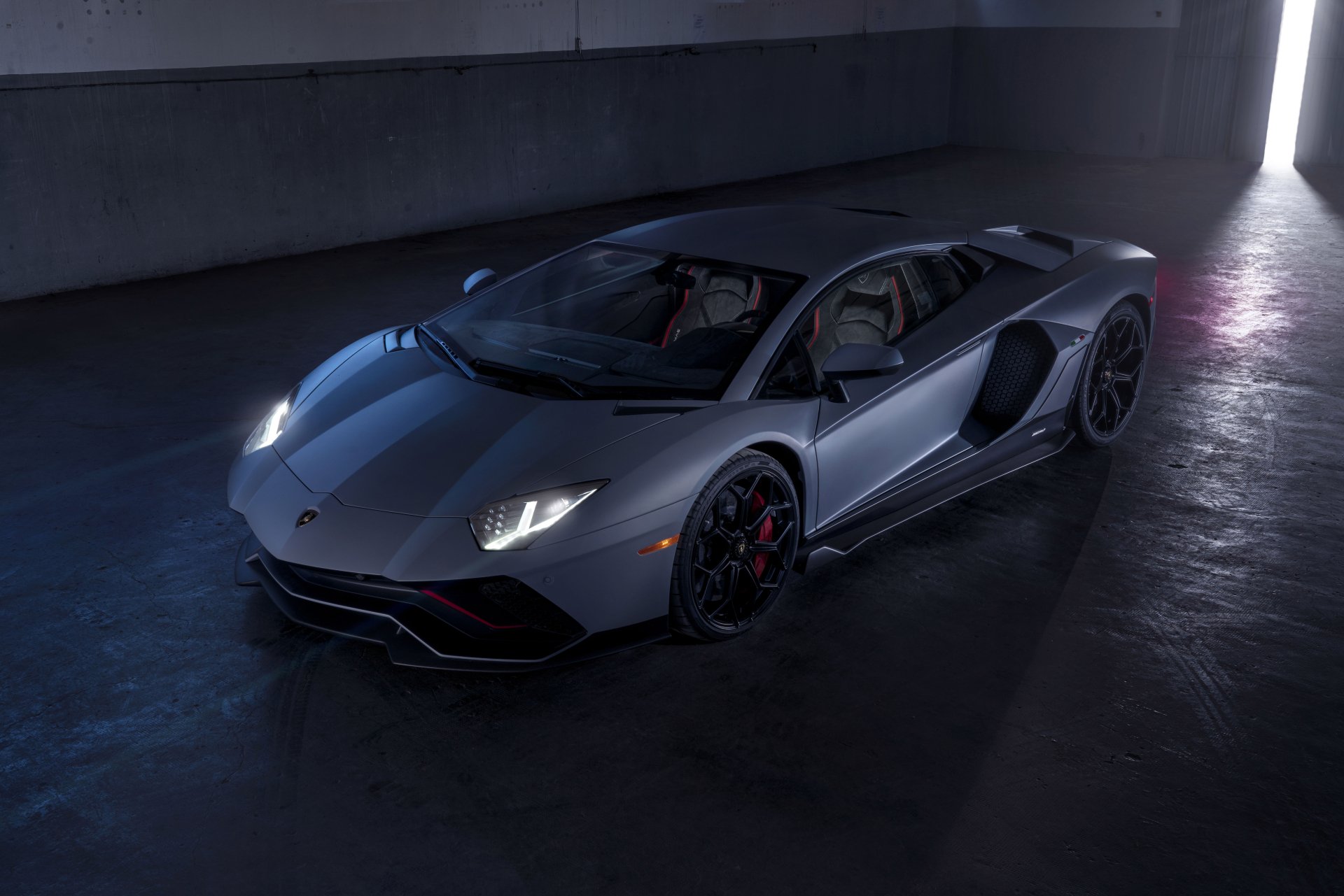 Download Vehicle Lamborghini Aventador LP 780-4 Ultimae 8k Ultra HD Wallpaper
