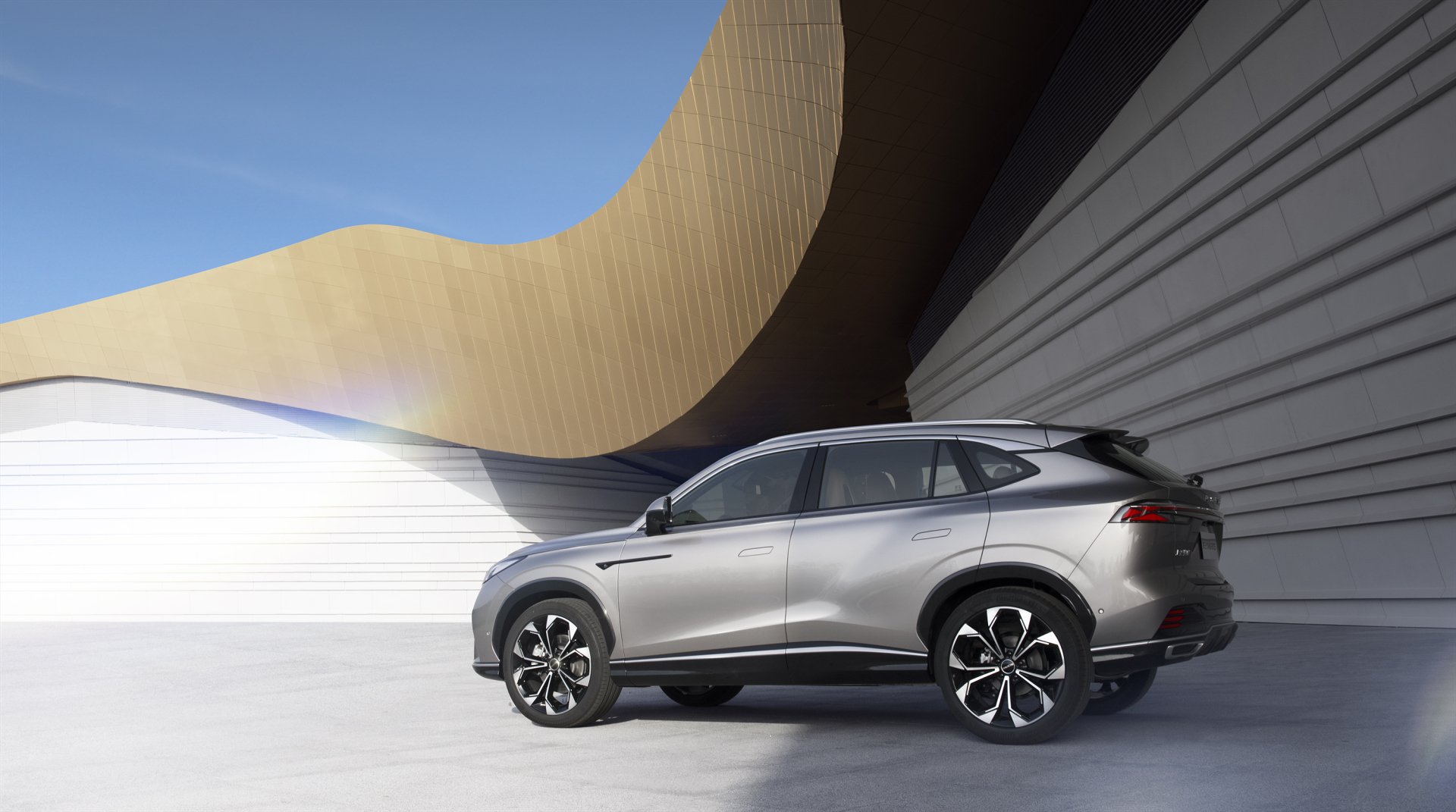 Download Vehicle Roewe RX5 HD Wallpaper