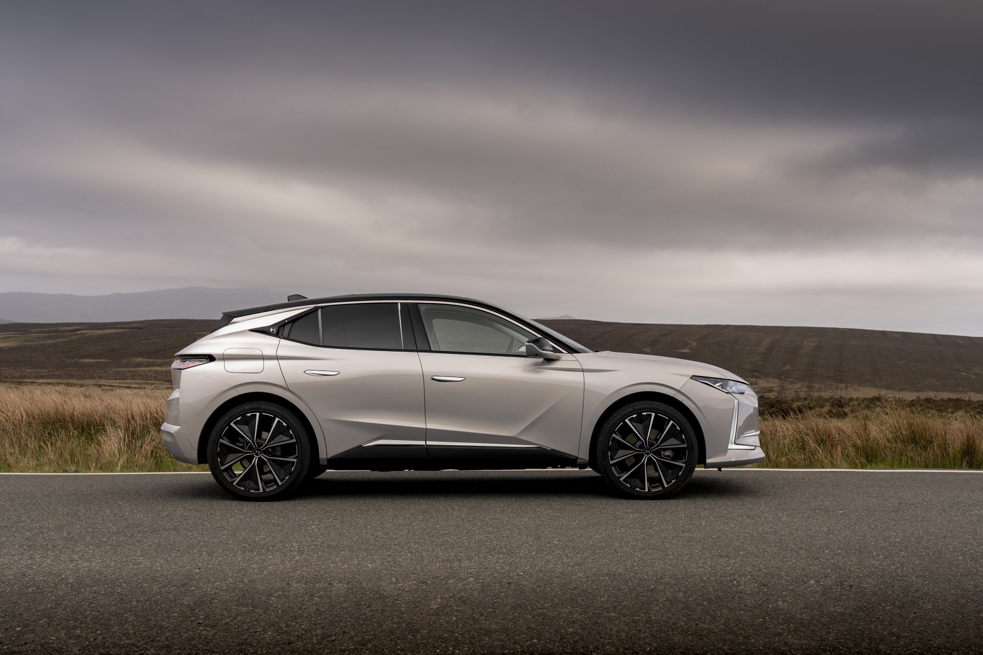 Download Vehicle DS 4 4k Ultra HD Wallpaper