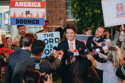 TV Show God’s Favorite Idiot HD Desktop Wallpaper | Background Image