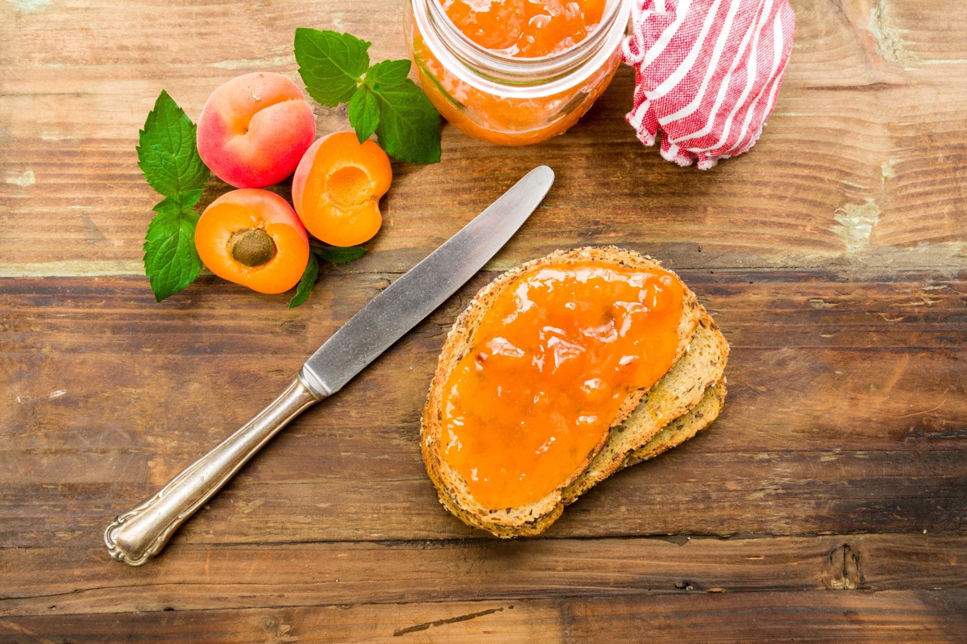 Download Food Apricot HD Wallpaper