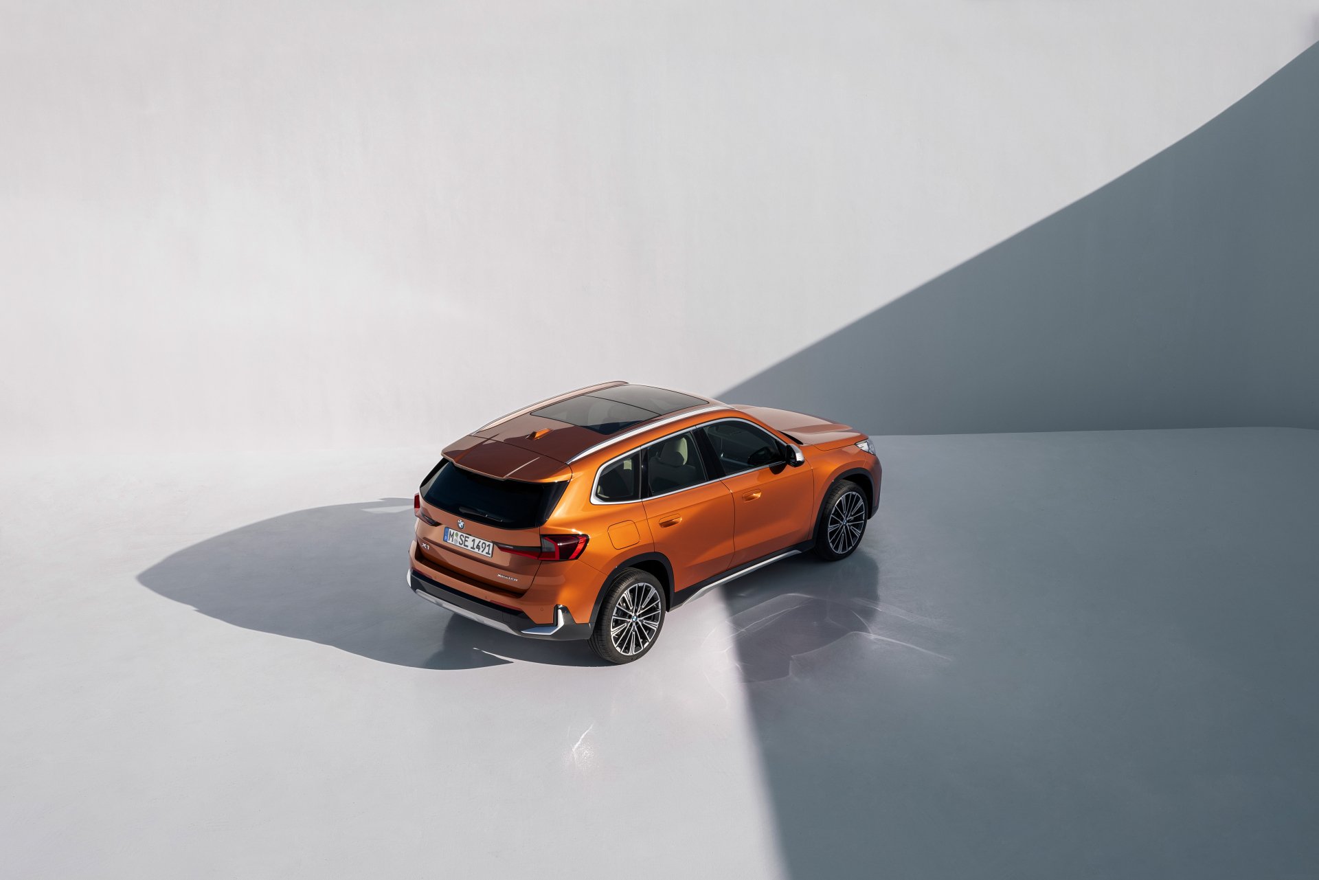 Download Vehicle BMW X1 4k Ultra HD Wallpaper