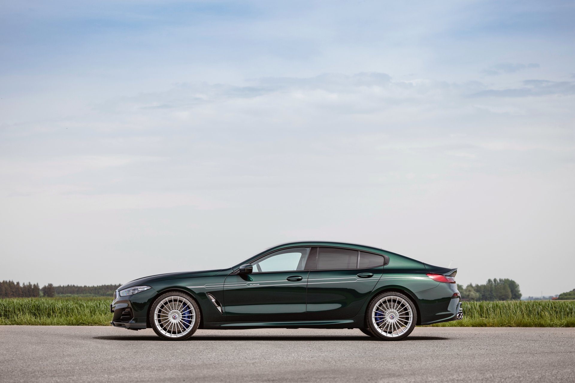 Download Vehicle BMW 8 Series 4k Ultra HD Wallpaper