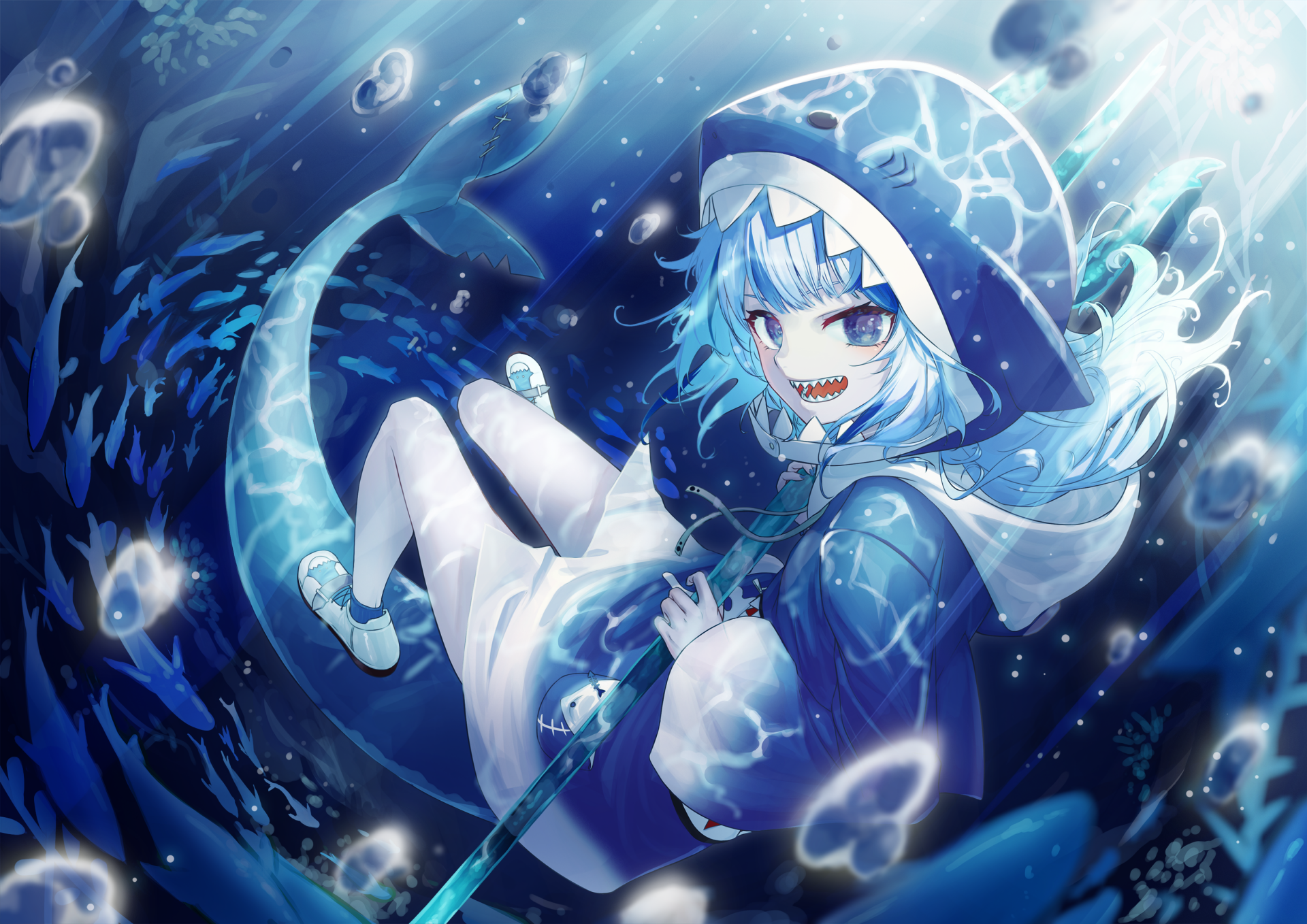 Anime wallpaper of hololive Virtual YouTuber Gawr Gura: smiling shark-themed girl in a blue hoodie holding a trident amid swirling water and glowing jellyfish — 2K Quad HD desktop background.