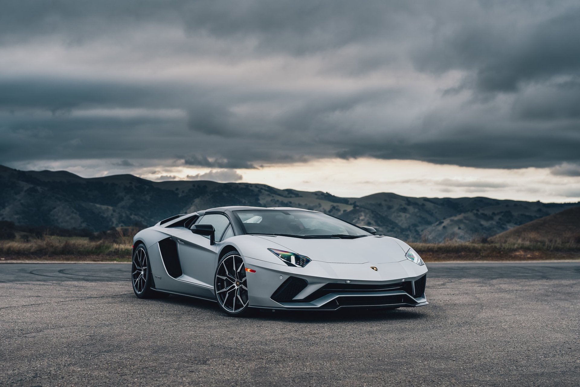 Download Vehicle Lamborghini Aventador S HD Wallpaper