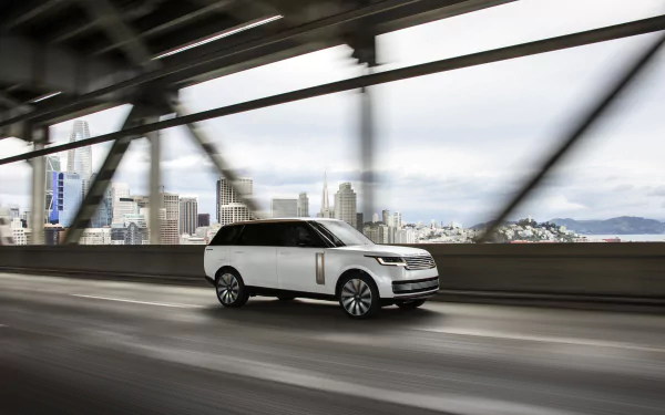  2023 Range Rover SV Serenity P530 LWB