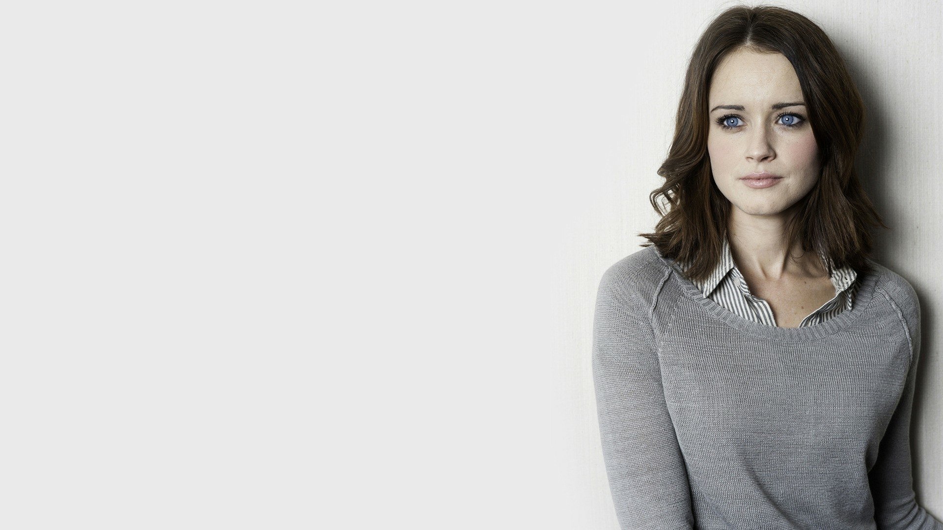 Download American Brunette Actress Celebrity Alexis Bledel HD Wallpaper