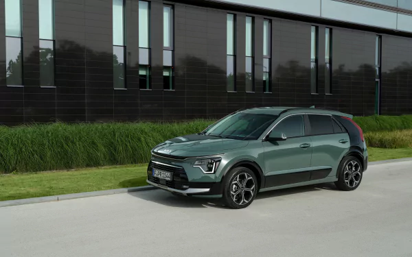 vehicle Kia Niro HD Desktop Wallpaper | Background Image