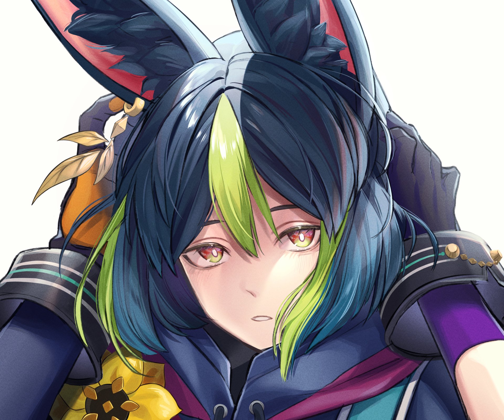 Close-up portrait of Tighnari (Genshin Impact) with teal and lime hair, fox-like ears and golden eyes — 2K Quad HD PC desktop wallpaper from the video game.