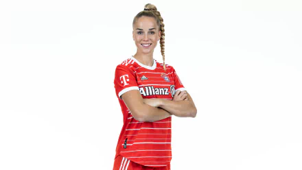 blonde Adidas FC Bayern Munich soccer German Giulia Gwinn Sports HD Desktop Wallpaper | Background Image