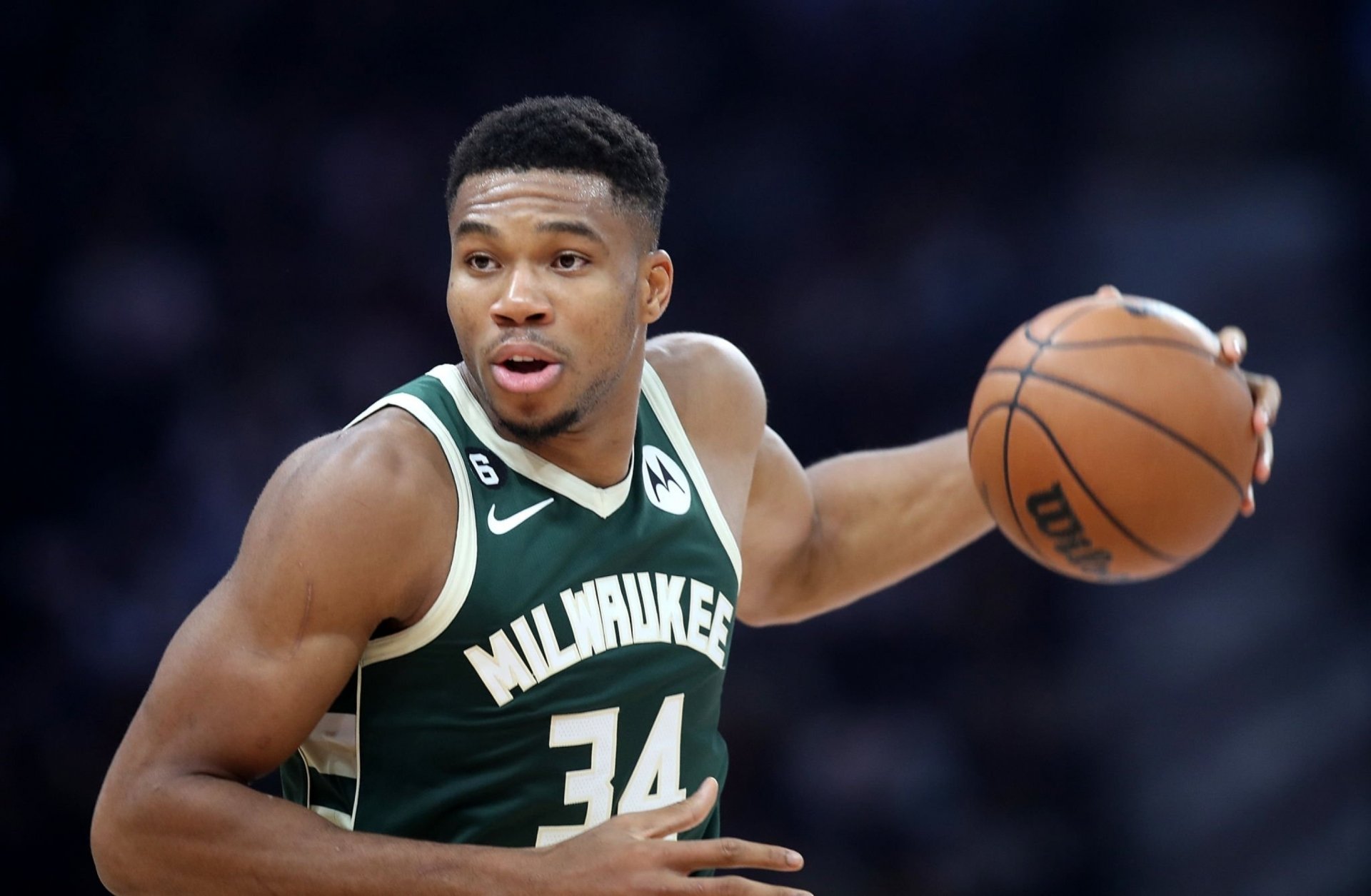 Download Milwaukee Bucks Giannis Antetokounmpo Sports HD Wallpaper