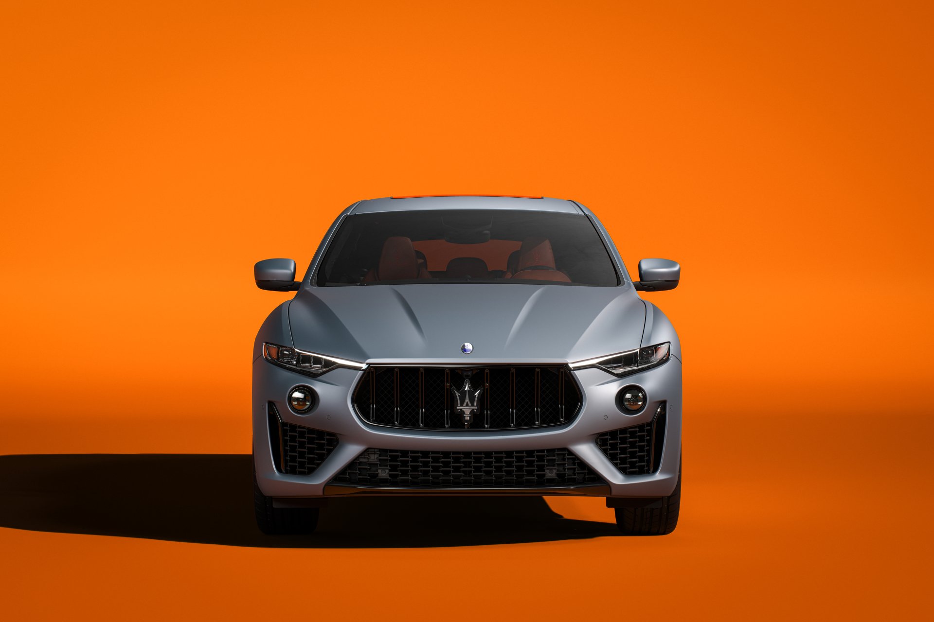 Download Vehicle Maserati Levante 8k Ultra HD Wallpaper