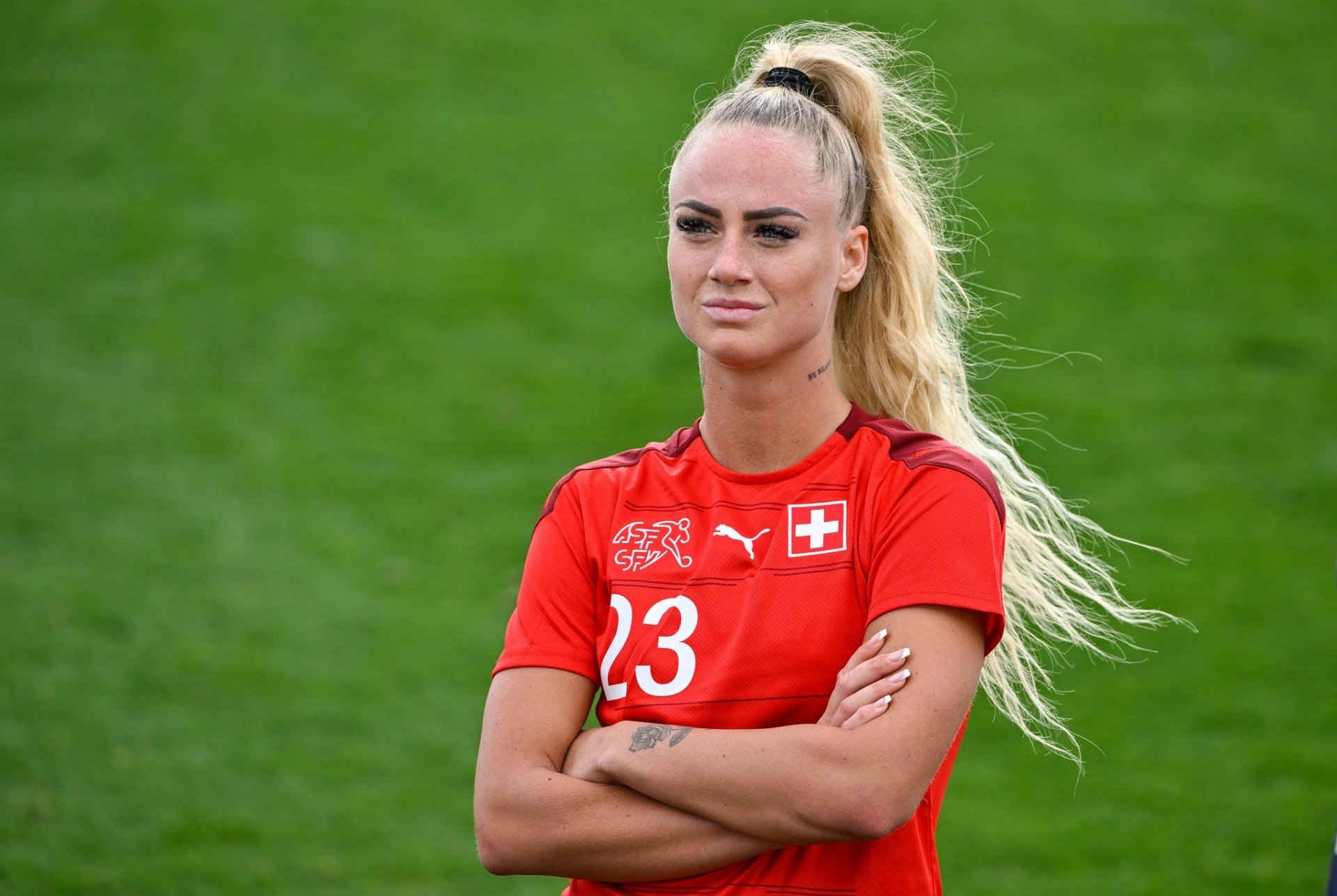 Download Switzerland Women's National Football Team Alisha Lehmann ...