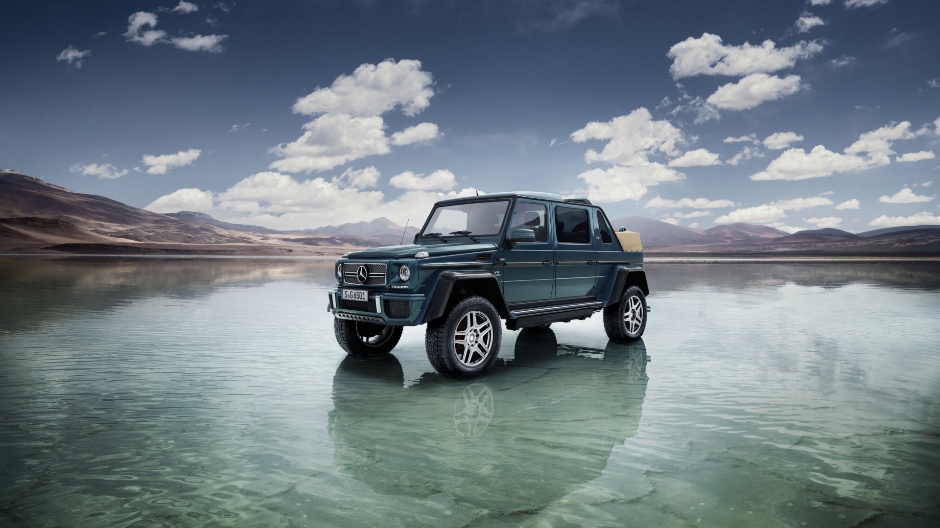 Download Vehicle Mercedes-Benz G-Class 4k Ultra HD Wallpaper
