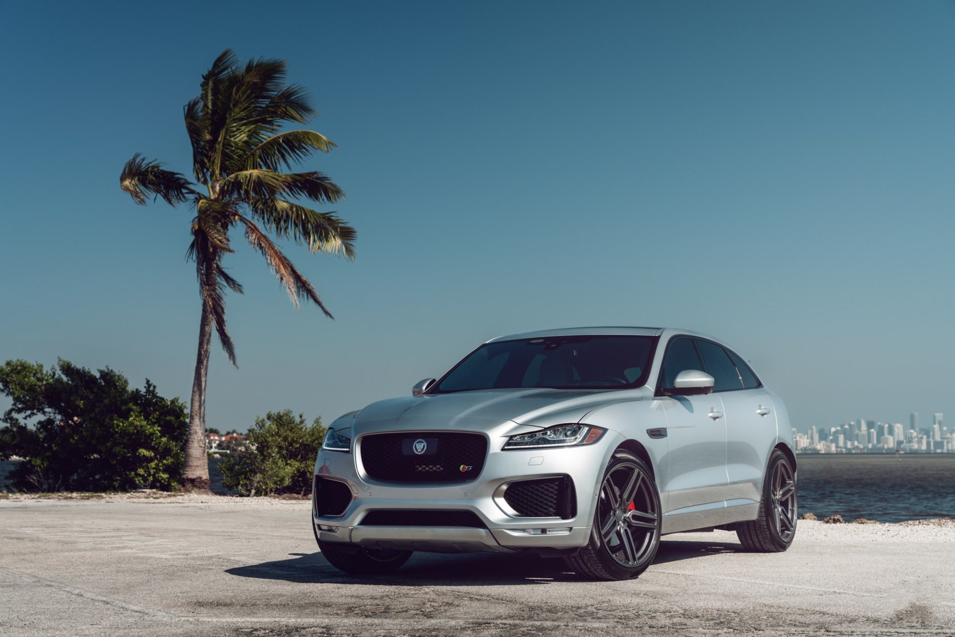 Download Vehicle Jaguar F-PACE HD Wallpaper