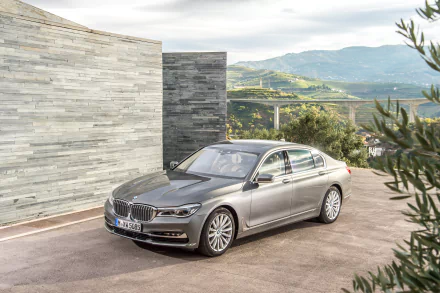  BMW 750Li xDrive Pure Excellence