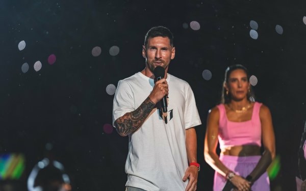 Sports Lionel Messi Soccer Player HD Wallpaper | Background Image