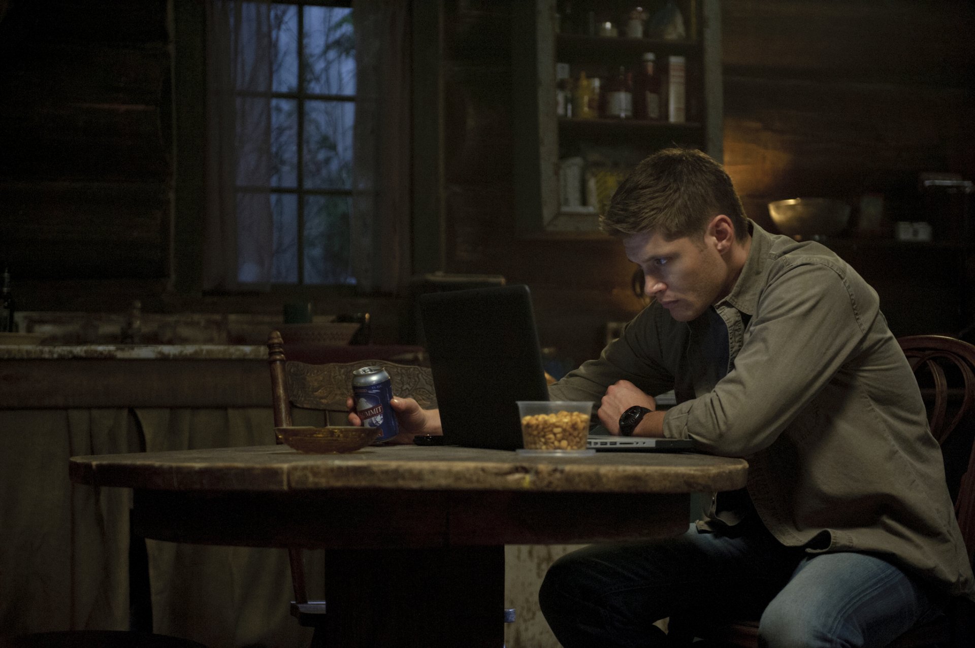 Download Dean Winchester Jensen Ackles TV Show Supernatural (TV Show) HD Wallpaper