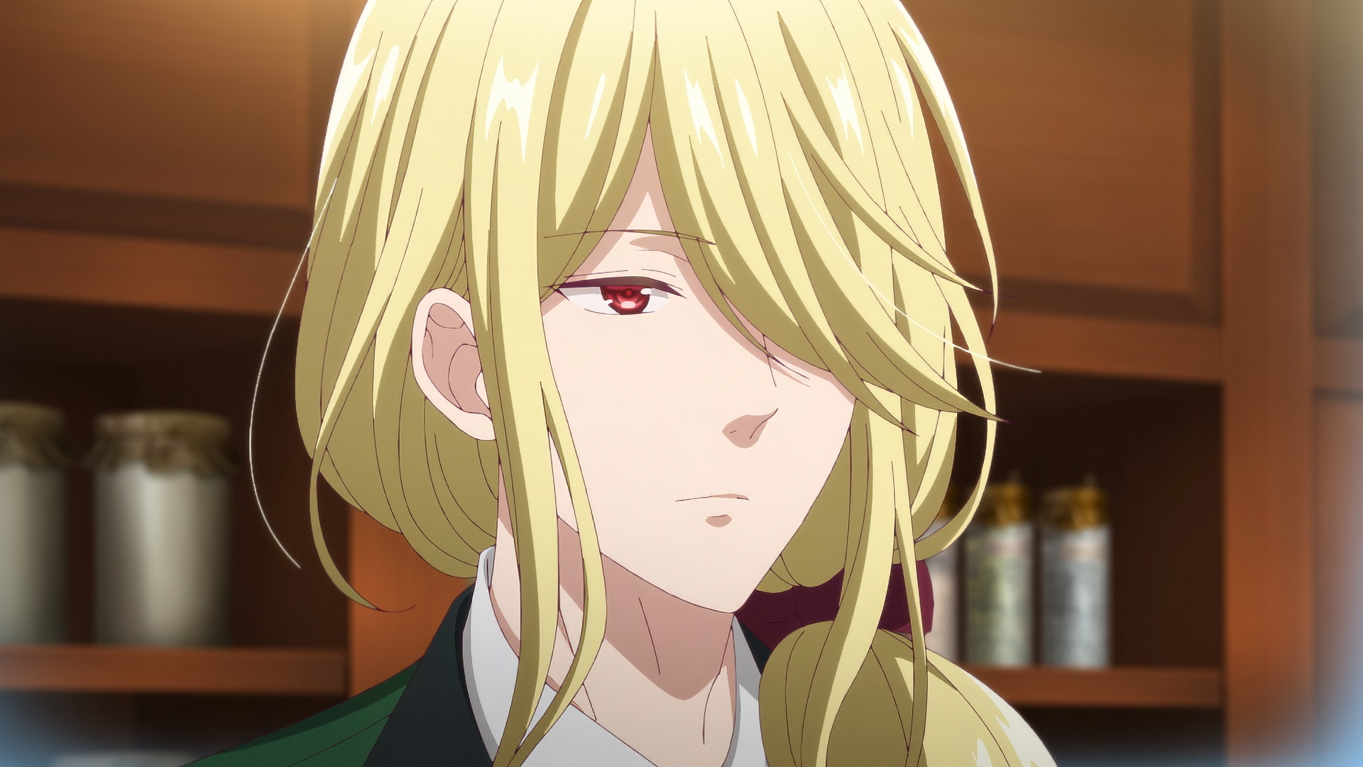 HD anime wallpaper from Vampire Dormitory featuring a blonde vampire with piercing red eyes.