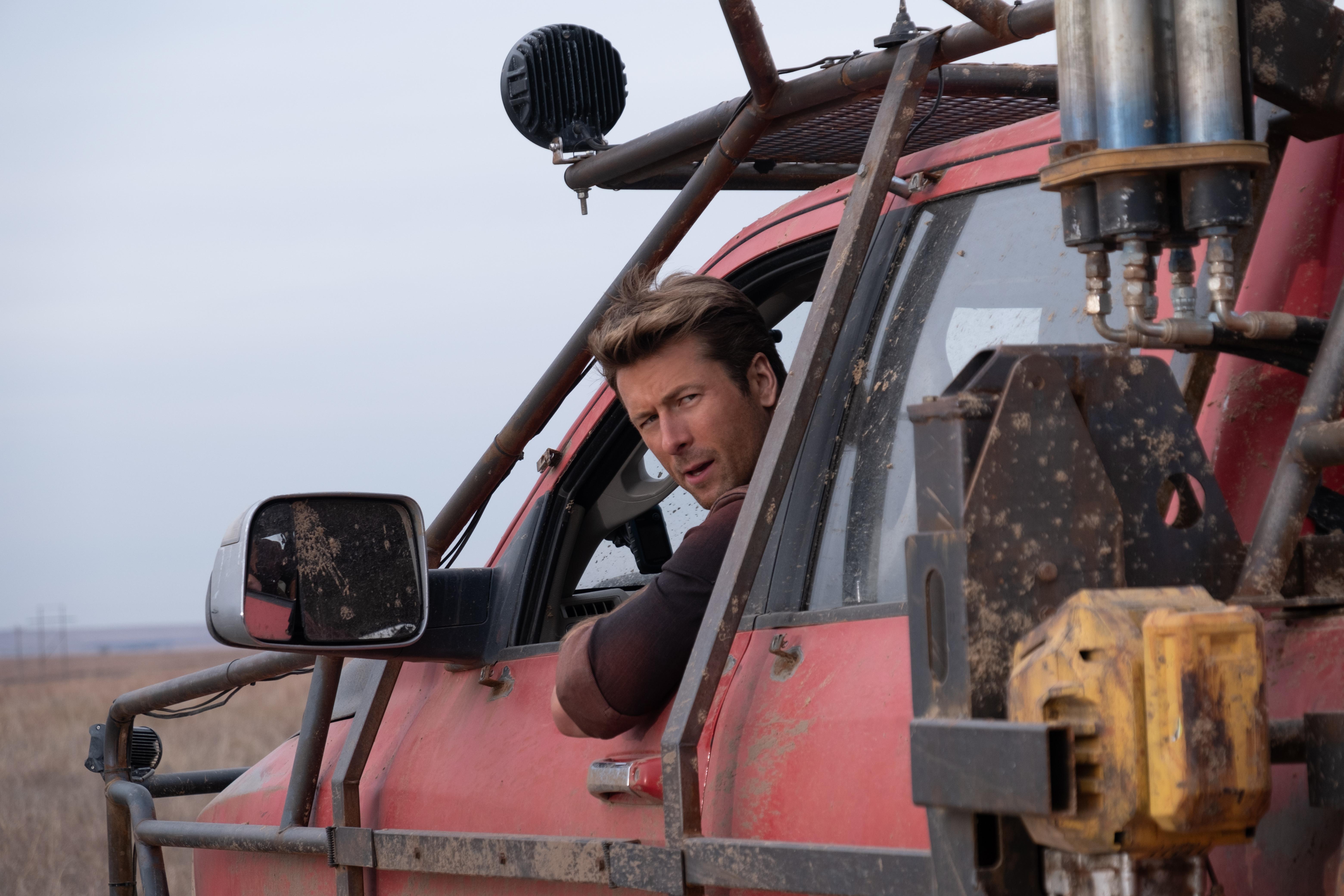 Twisters Movie - Glen Powell 4K Ultra HD Wallpaper