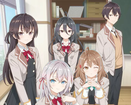 Anime-style HD PC desktop wallpaper featuring five characters from Alya Sometimes Hides Her Feelings in a classroom setting, presented with Russian tags.