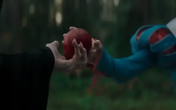 A visually striking HD desktop wallpaper featuring imagery from the movie Snow White (2025), designed to enhance your screen with enchanting aesthetics.