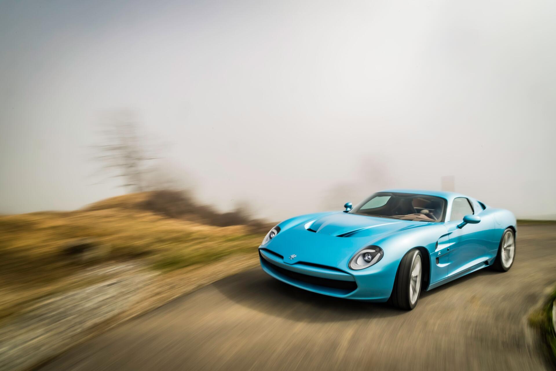 Download Car 4k Ultra HD Wallpaper