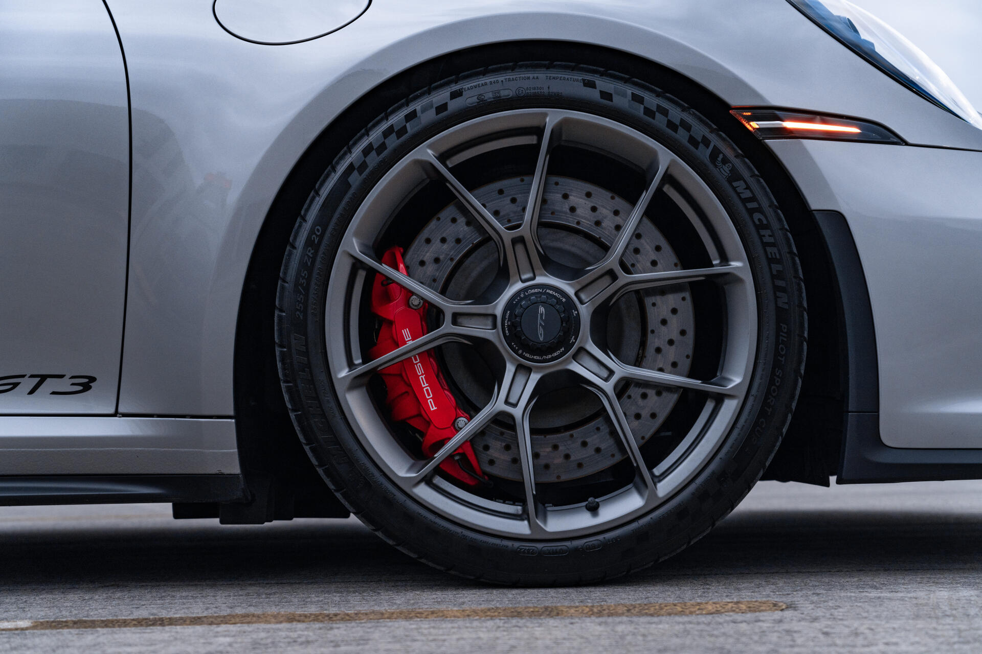 Download Car Porsche GT3 RS 8k Ultra HD Wallpaper