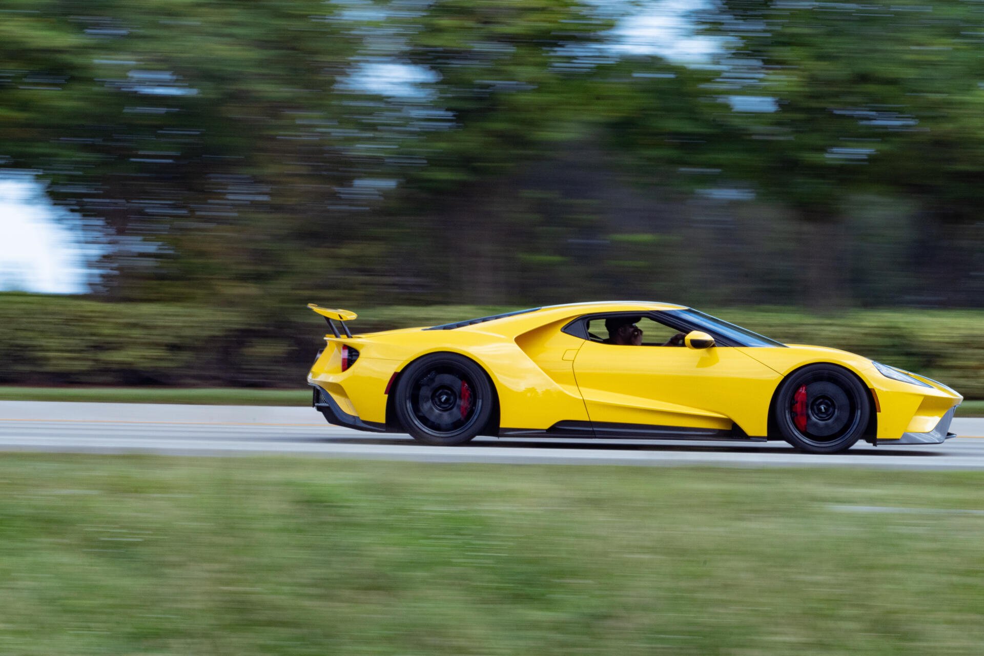 Download Car Ford GT 4k Ultra HD Wallpaper