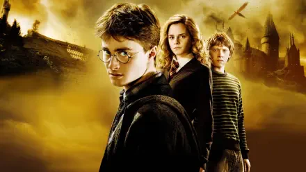 4K Ultra HD PC desktop wallpaper: Harry Potter and the Half-Blood Prince poster featuring Harry, Hermione and Ron against a golden sky with Hogwarts silhouetted in the background.