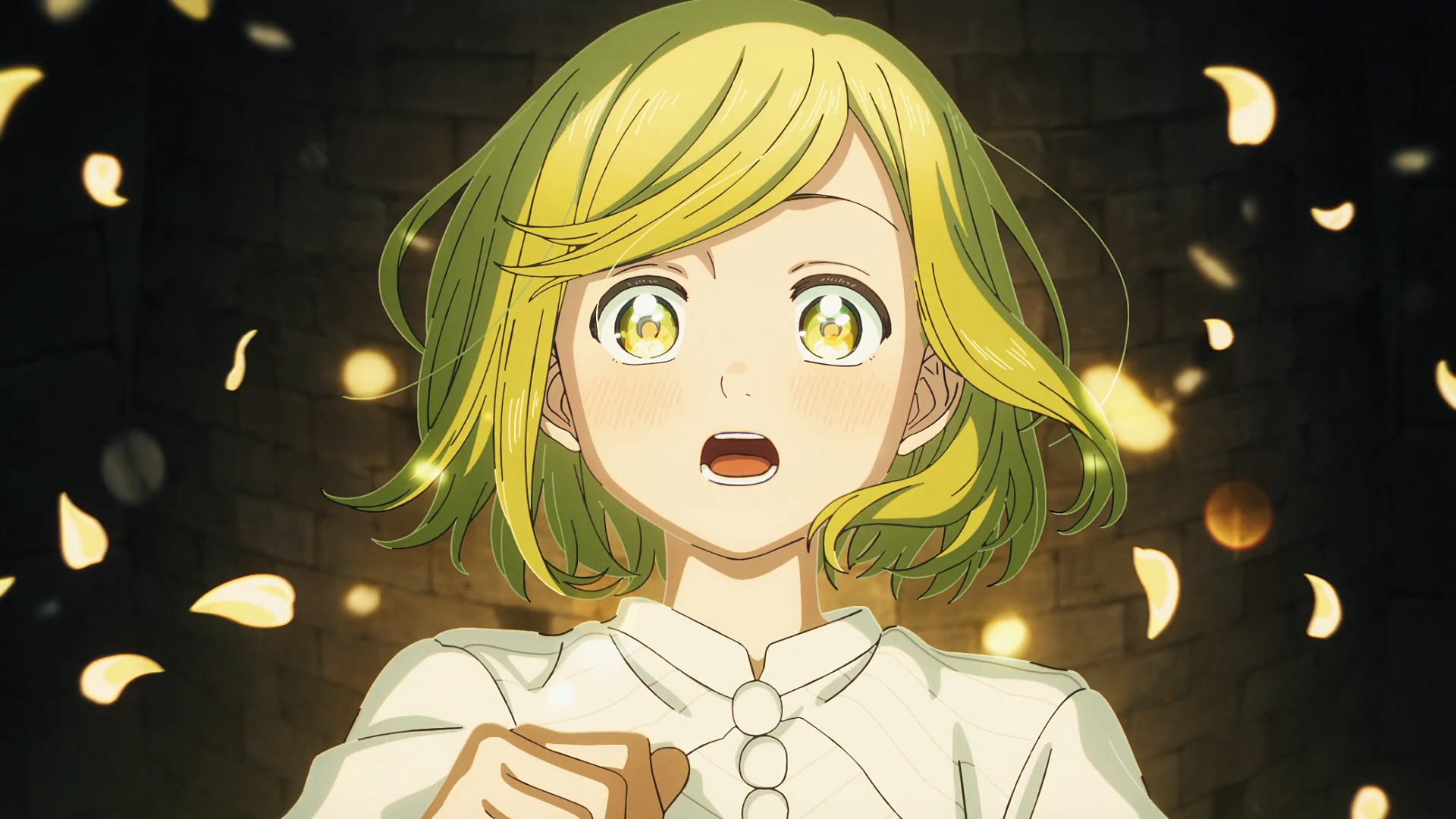 HD anime desktop wallpaper of Coco from Witch Hat Atelier: wide-eyed, surprised, greenish-blonde hair, glowing golden motes and petals drifting against a dark backdrop.