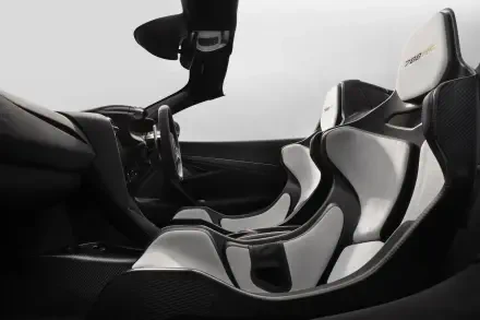 8K Ultra HD PC desktop wallpaper: McLaren 788HS vehicle interior with sleek black-and-white carbon-fiber racing seats and cockpit.