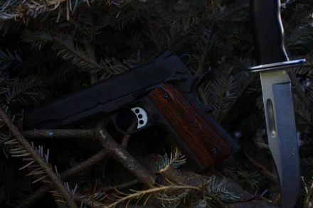  1911 Handgun w/ Knife