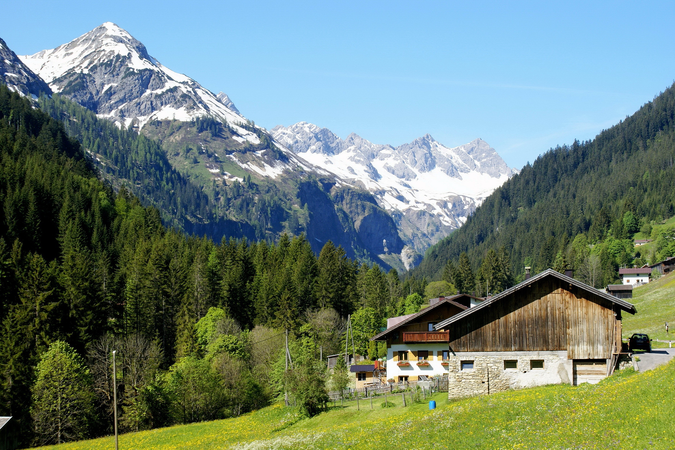 На стороне австрии. Тироль Австрия горы. Tyrol Австрия гора. Австрийские Альпы Тироль. Тирольские Альпы Австрия.