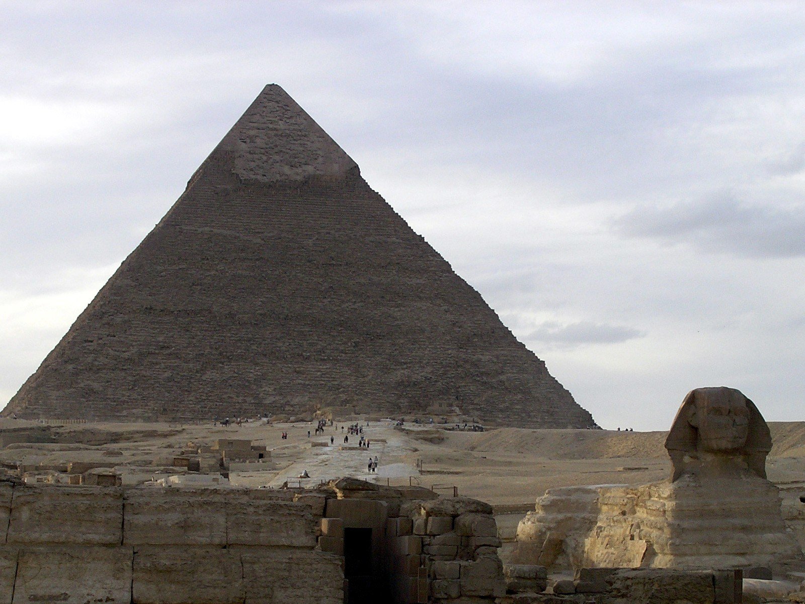 Download Man Made Pyramid Wallpaper | 1600x1200 | Wallpaper Abyss