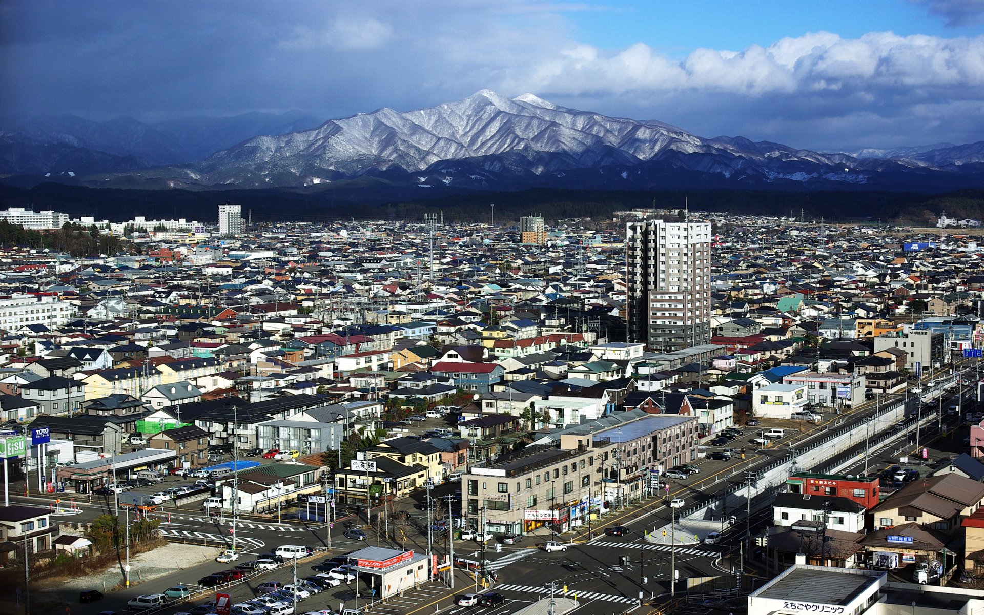 Download Japan Man Made City  HD Wallpaper