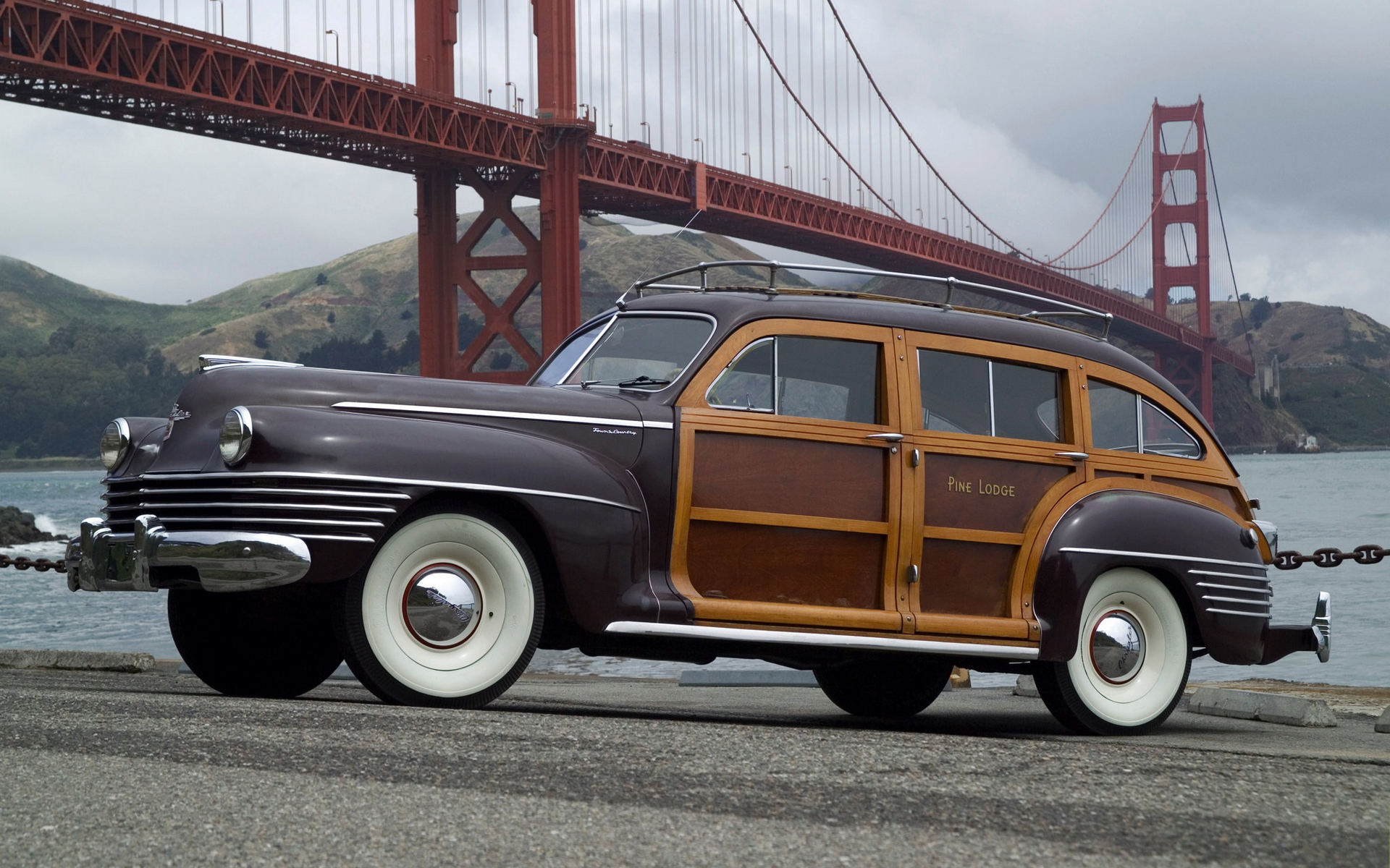 Vehicles 1942 Chrysler Town & Country HD Wallpaper | Background Image