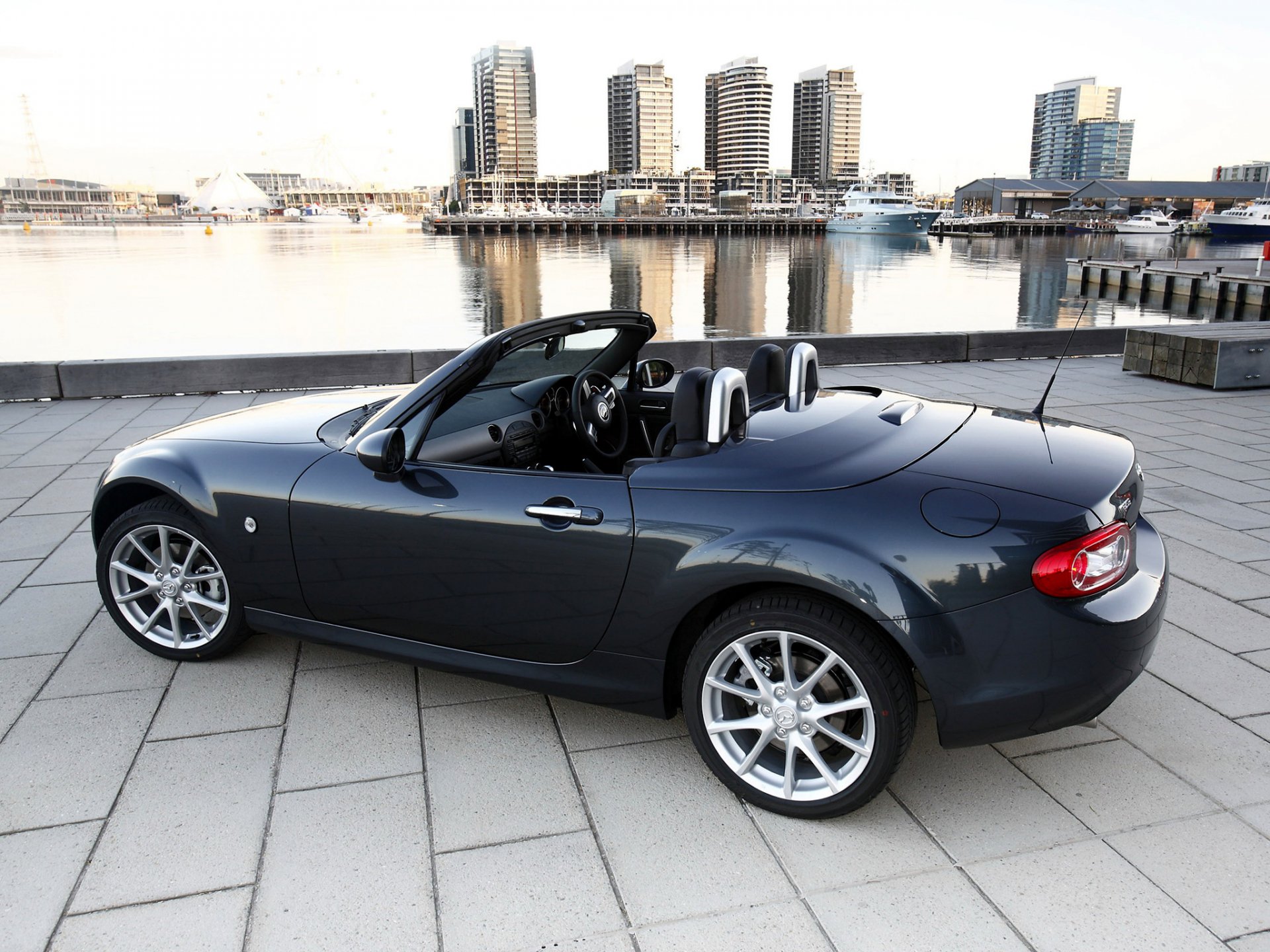 Download Vehicle Mazda MX-5 HD Wallpaper