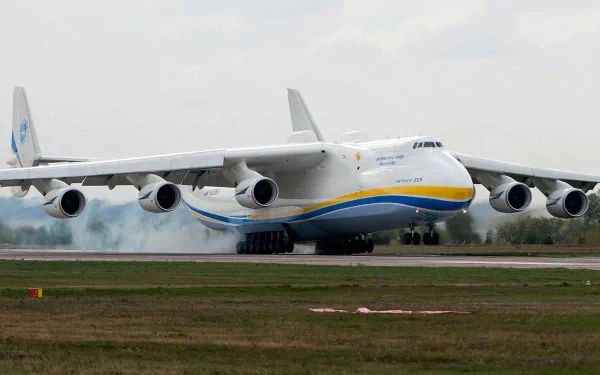 vehicle Antonov AN-225 Mriya HD Desktop Wallpaper | Background Image