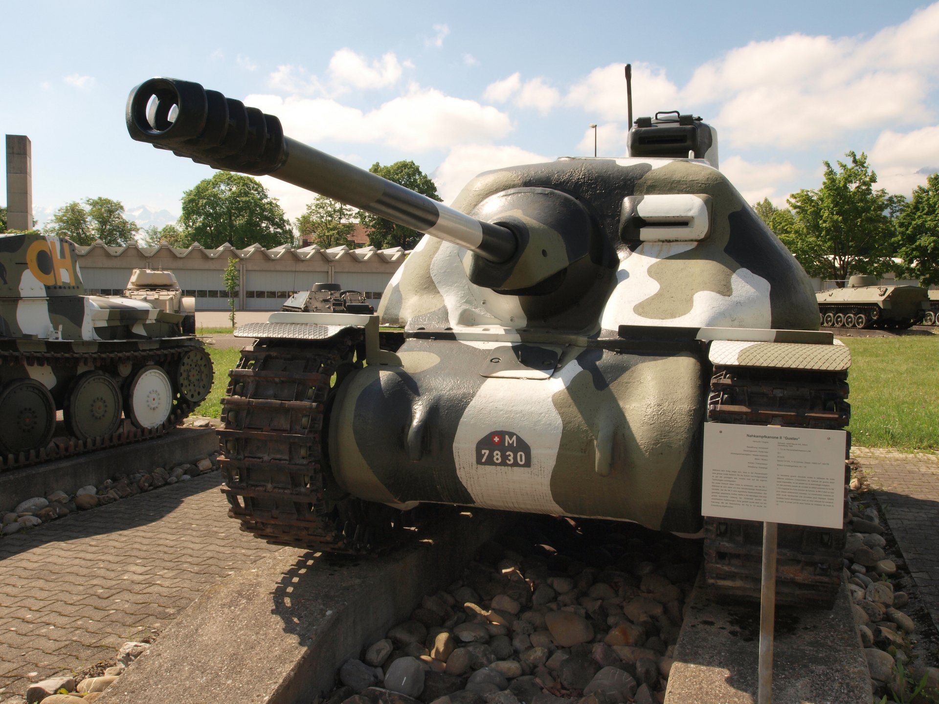 Download Military Nahkampfkanone 2 4k Ultra HD Wallpaper