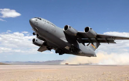 military Boeing C-17 Globemaster III HD Desktop Wallpaper | Background Image