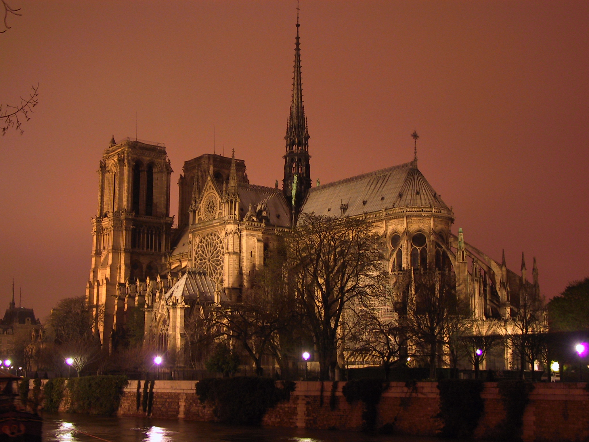 Notre-Dame de Paris HD Wallpaper